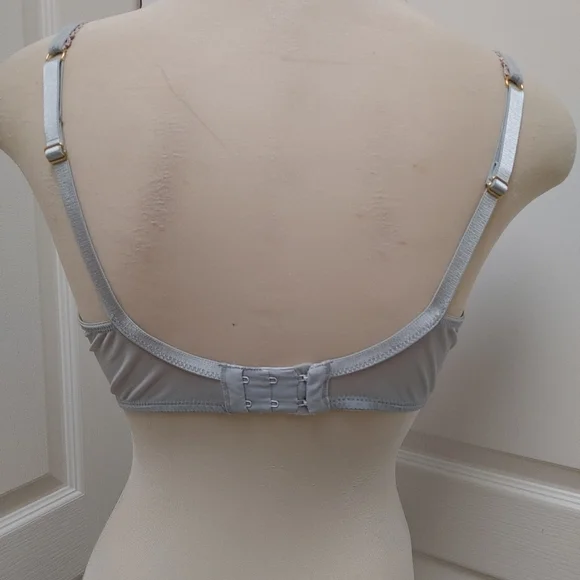 Dainty Balconette Bra - Picture 3 of 4